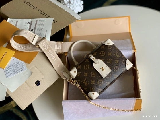 WIS LOUIS MALLE VUITTON PETITE SOUPLE 1031